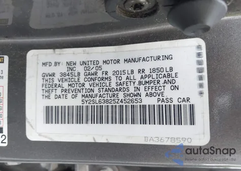 2005 Pontiac Vibe from USA, damaged, VIN 5Y2SL63825Z452653